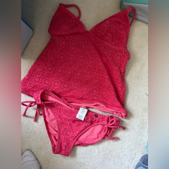 Roxy Vibrant Pink Crochet Swimwear - Picture 1 of 3